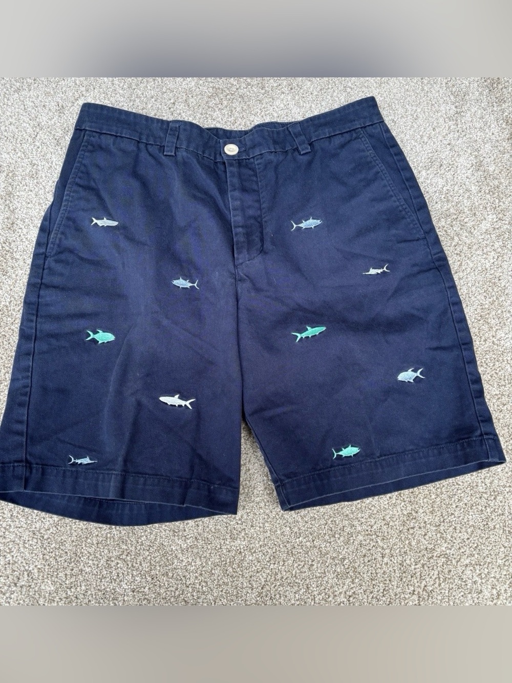 Vineyard Vines Men's Embroidered Shark Shorts Size 32 Waist
